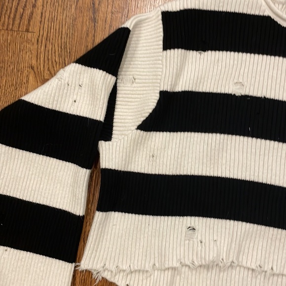 Princess Polly black & white striped destructed cotton ribbed sweater size S/M - Picture 3 of 7